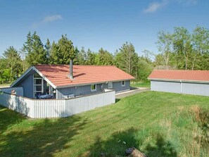 House | Exterior - Classic Holiday Home in Nørre Nebel With Sauna (Norre Nebel)