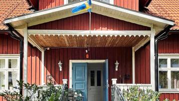 House | Exterior