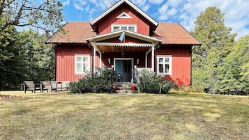 House | Exterior
