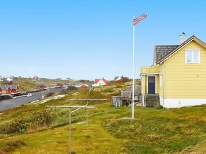 Exterior - 7 Person Holiday Home in Titran (Frøya)