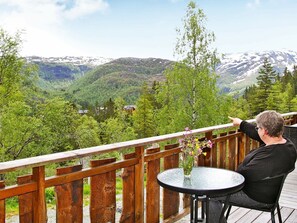 Balcony - Holiday Home in Eidslandet (Vaksdal)