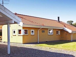 A yellow building with a red-tiled roof, numbered 10, and a sign reading 'Soliel.' - 6 Person Holiday Home in Nordborg-by Traum (Nordborg)