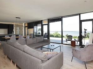 House | Living area