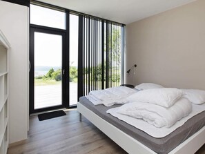 4 bedrooms - 8 Person Holiday Home in Olsted-by Traum (Olsted)