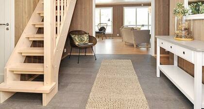 13 Person Holiday Home in Øyer