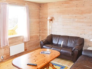 House | Living area - 6 Person Holiday Home in Aukra (Aukra)