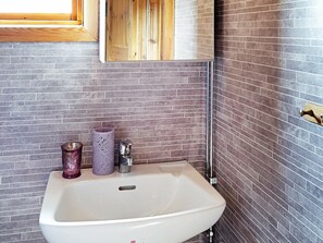 Bathroom - 5 Person Holiday Home in Dingle (Dingle)