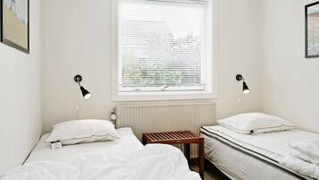 3 Schlafzimmer, Babybetten