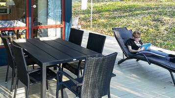 House | Outdoor dining