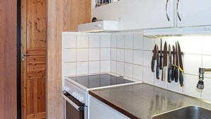 House | Private kitchen - 5 Person Holiday Home in Tjornarp (Tjörnarp)