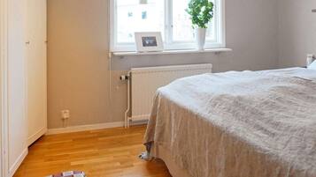 House | 4 bedrooms, individually furnished, bed sheets