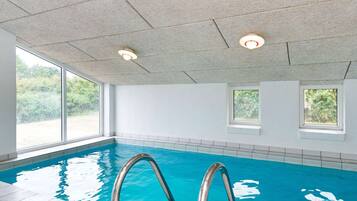 Ferienhaus | Pool | Innenpool, Außenpool