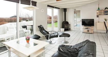 10 Person Holiday Home in Ebeltoft-by Traum