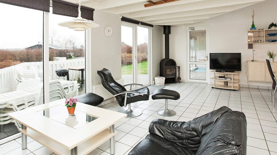 10 Person Holiday Home in Ebeltoft-by Traum