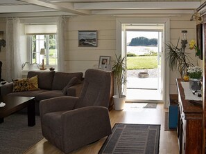 House | Living area - Holiday Home in Tornes I Romsdal (Hustadvika)