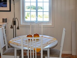 Dining - Holiday Home in Tornes I Romsdal (Hustadvika)