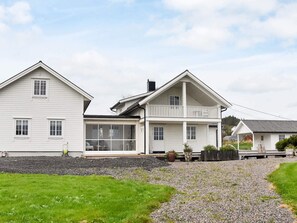House | Exterior - Holiday Home in Tornes I Romsdal (Hustadvika)