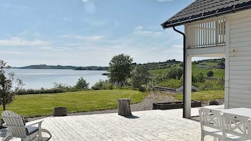 House | Terrace/patio