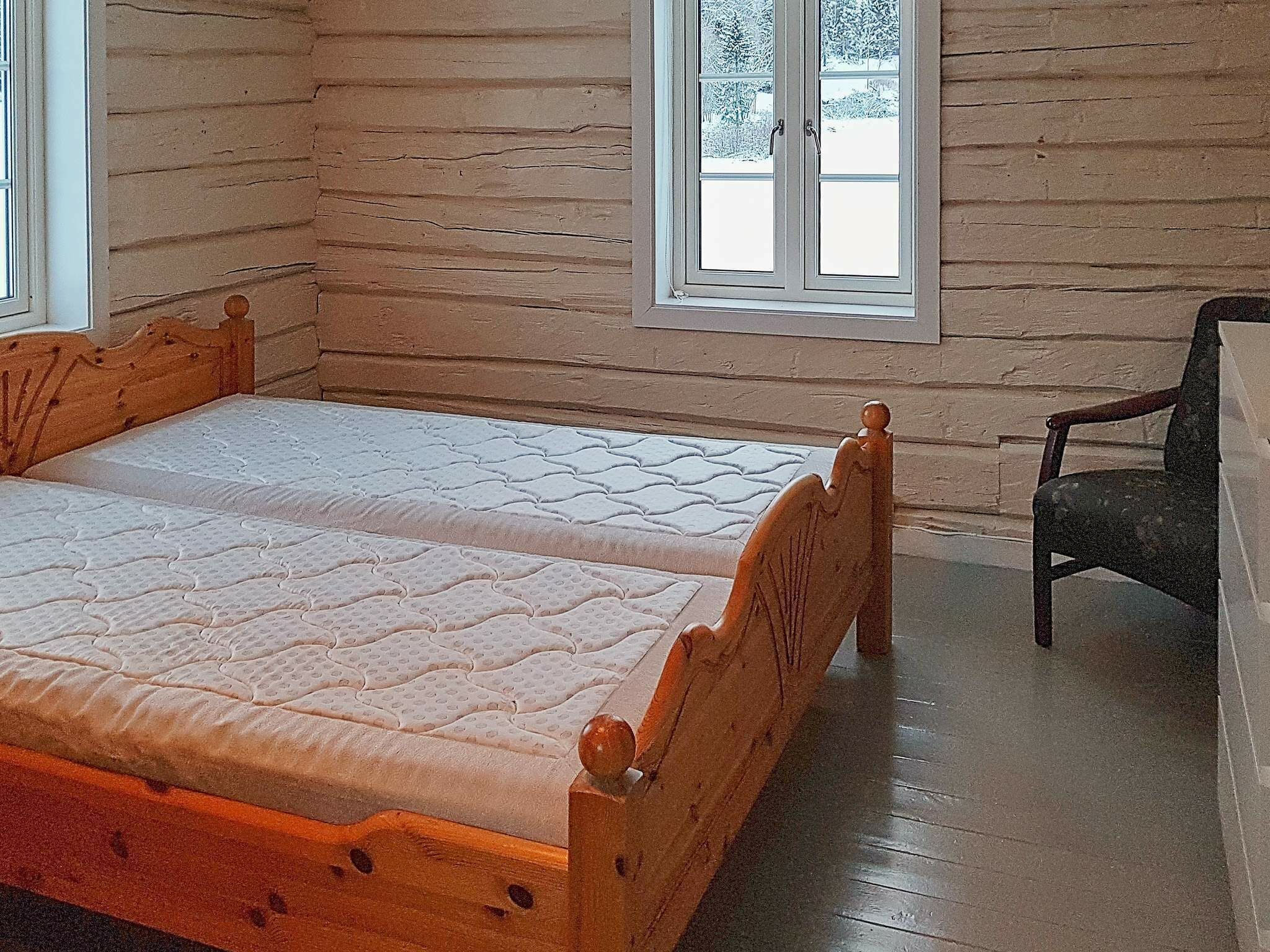 3 bedrooms, individually furnished