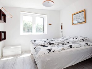4 bedrooms