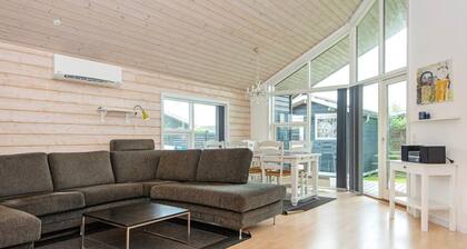 6 Person Holiday Home in Juelsminde-by Traum