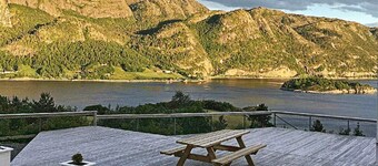 8 Person Holiday Home in Sundlandet