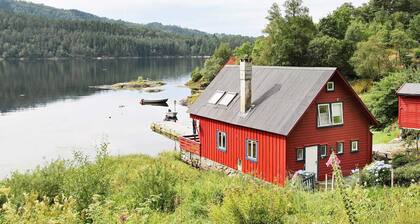 5 Person Holiday Home in Lonevag