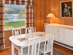 House | Dining