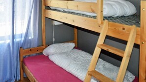 1 bedroom, individually furnished - 3 Person Holiday Home in Lysøysundet (Bjugn)
