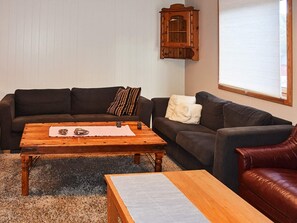 Living area - 12 Person Holiday Home in Oksvoll (Orland)