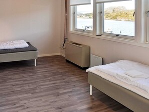 6 chambres, ameublement personnalisé