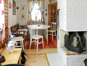 Fireplace, DVD player - 6 Person Holiday Home in Brastad (Brastad)