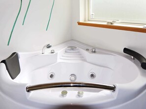 House | Spa treatment - Attractive Holiday Home with Whirlpool near Hadsund (Hadsund)
