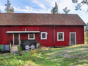 House | Exterior - 5 Person Holiday Home in Fengersfors (Fengersfors)