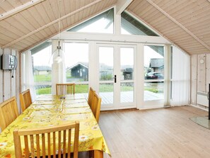 3 Schlafzimmer, Babybetten