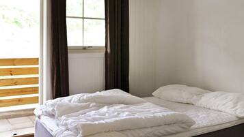 3 bedrooms, individually furnished