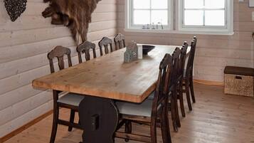 House | Dining