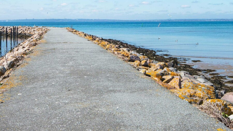 Fantastic Holiday Home with Bay View near Knebel