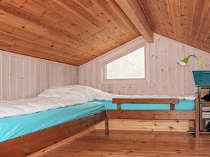 3 bedrooms, individually furnished