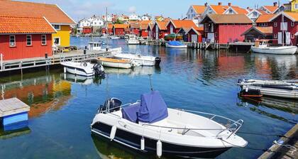 2 Person Holiday Home in Gullholmen