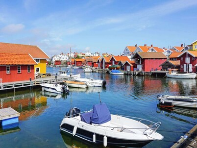 2 Person Holiday Home in Gullholmen