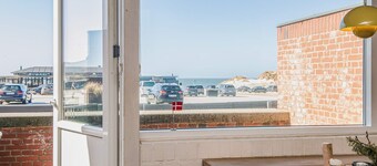 5 Person Holiday Home in Henne-by Traum