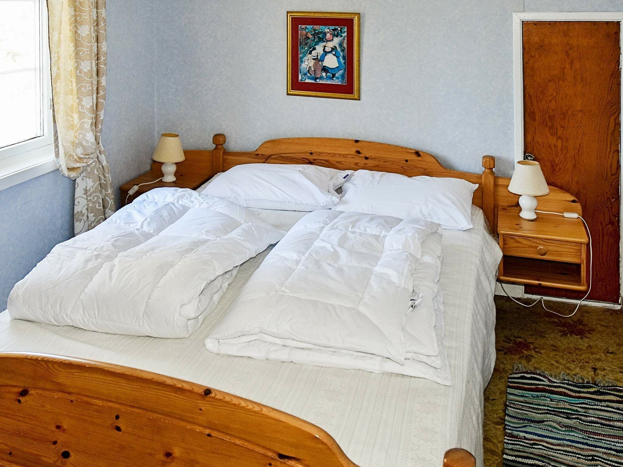 5 bedrooms, individually furnished