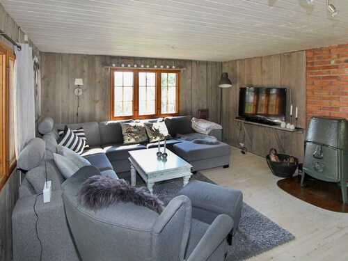 10 Person Holiday Home in Åseral
