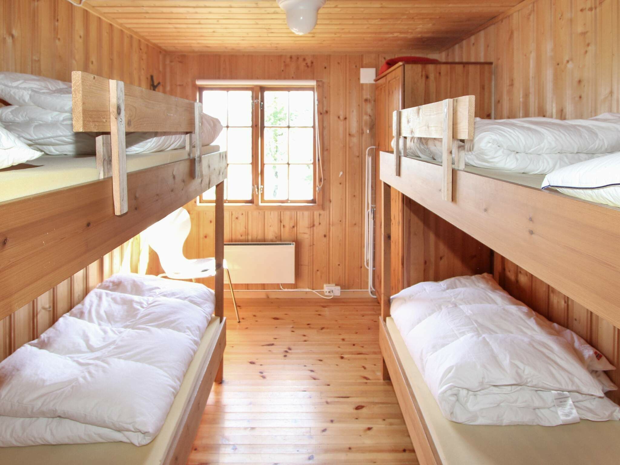 3 bedrooms, individually furnished