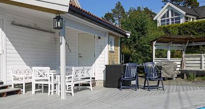 10 Person Holiday Home in Kongshavn