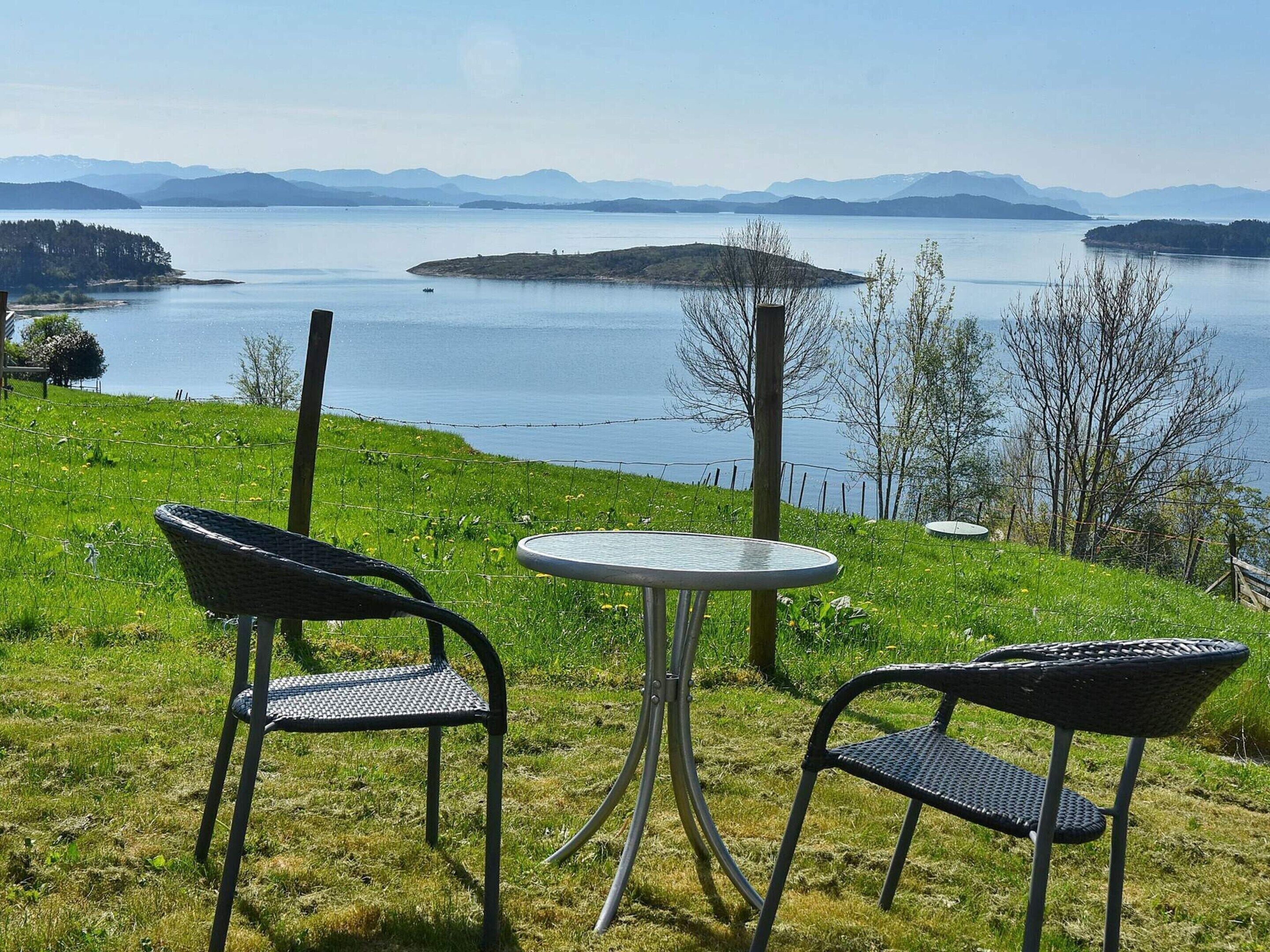 Apartment | Outdoor dining