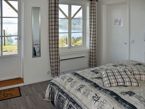 Apartment | 2 bedrooms, individually furnished - 4 Star Holiday Home in Onarheim (Tysnes)