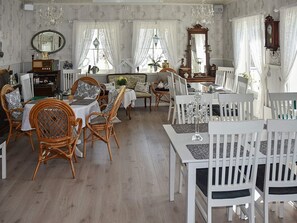 Apartment | Dining - 4 Star Holiday Home in Onarheim (Tysnes)