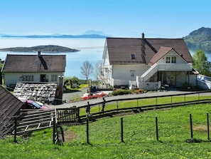 Exterior - 6 Person Holiday Home in Onarheim (Tysnes)